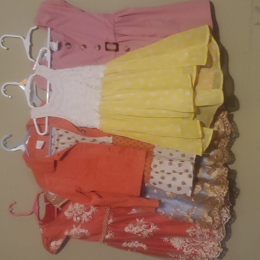 Bundle 6 dresses size 4t